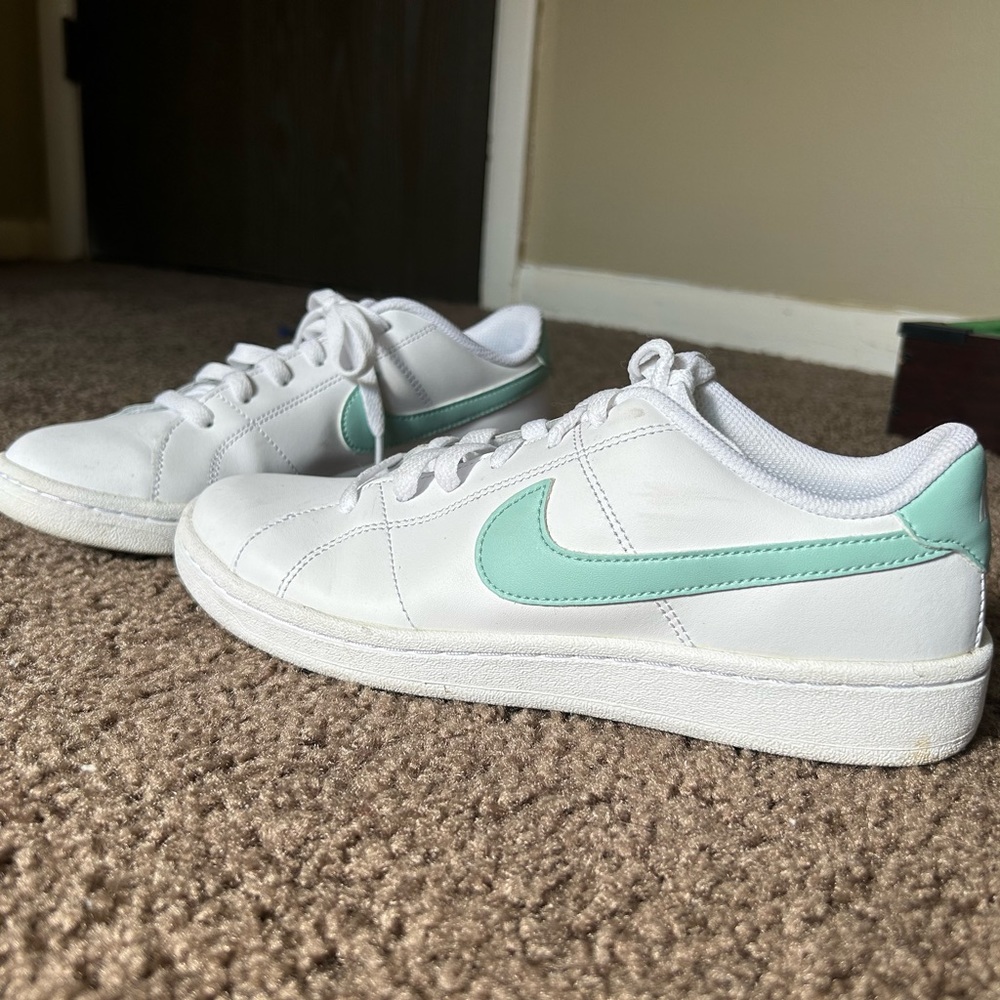 Nikes W8 worn twice